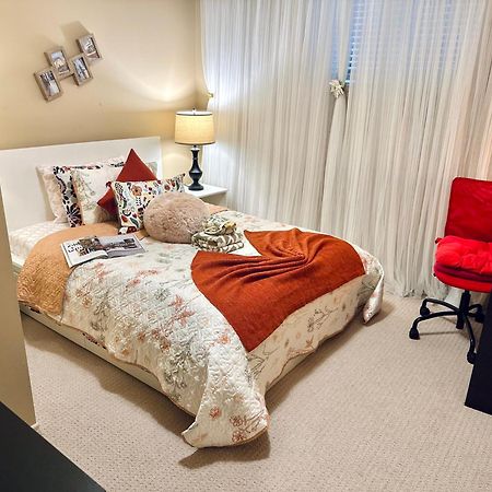 Scorpio House Langley Room B Dış mekan fotoğraf